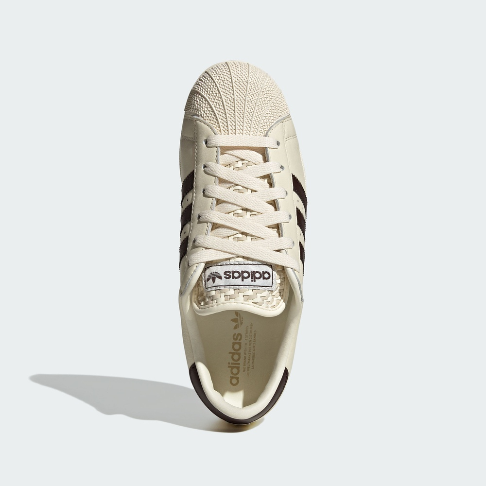 adidasE  WITH TH   WELTMARKE    LA    adidas