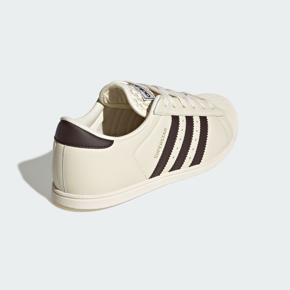 SUPERSTAR