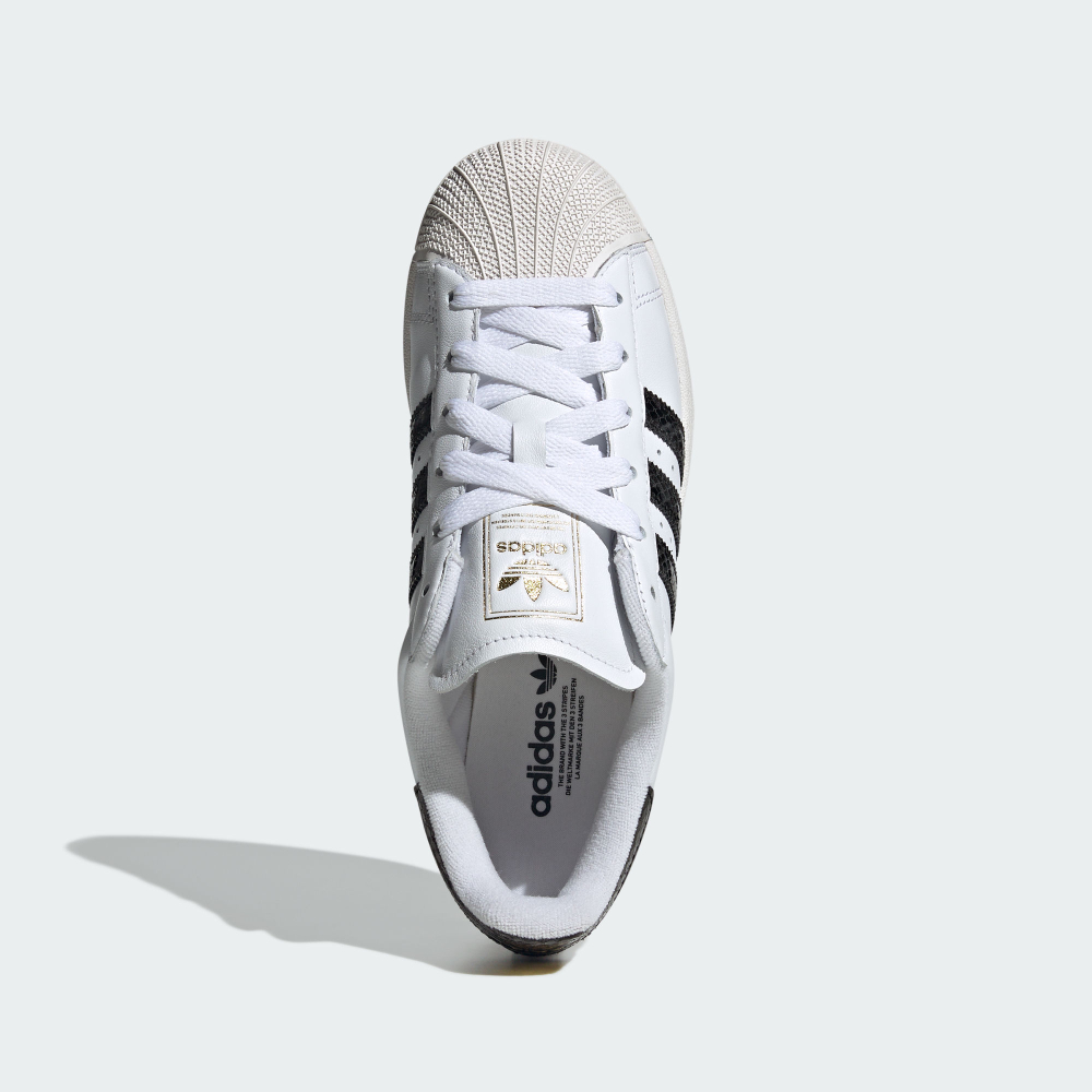 adidas  WITH THE   WELTMARKE  DEN