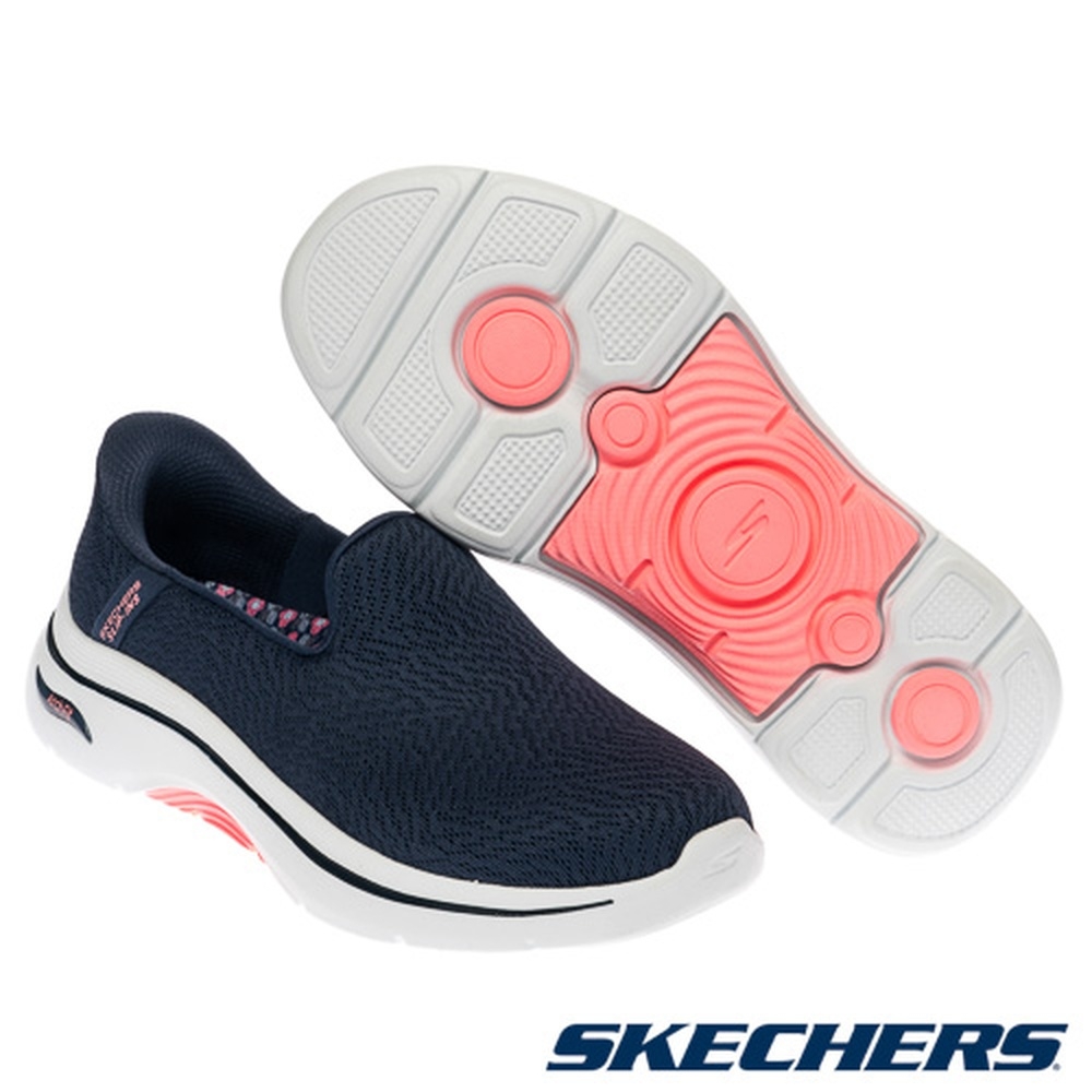 SKECHERS