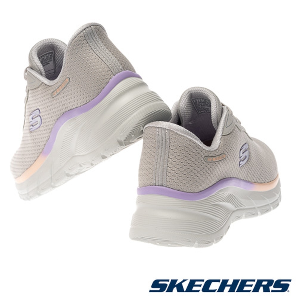 3SKECHERS