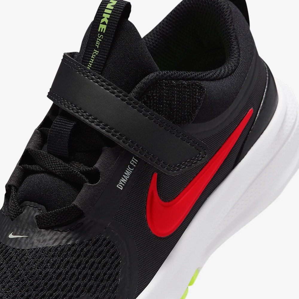 NIKE Star DYNAMIC FIT