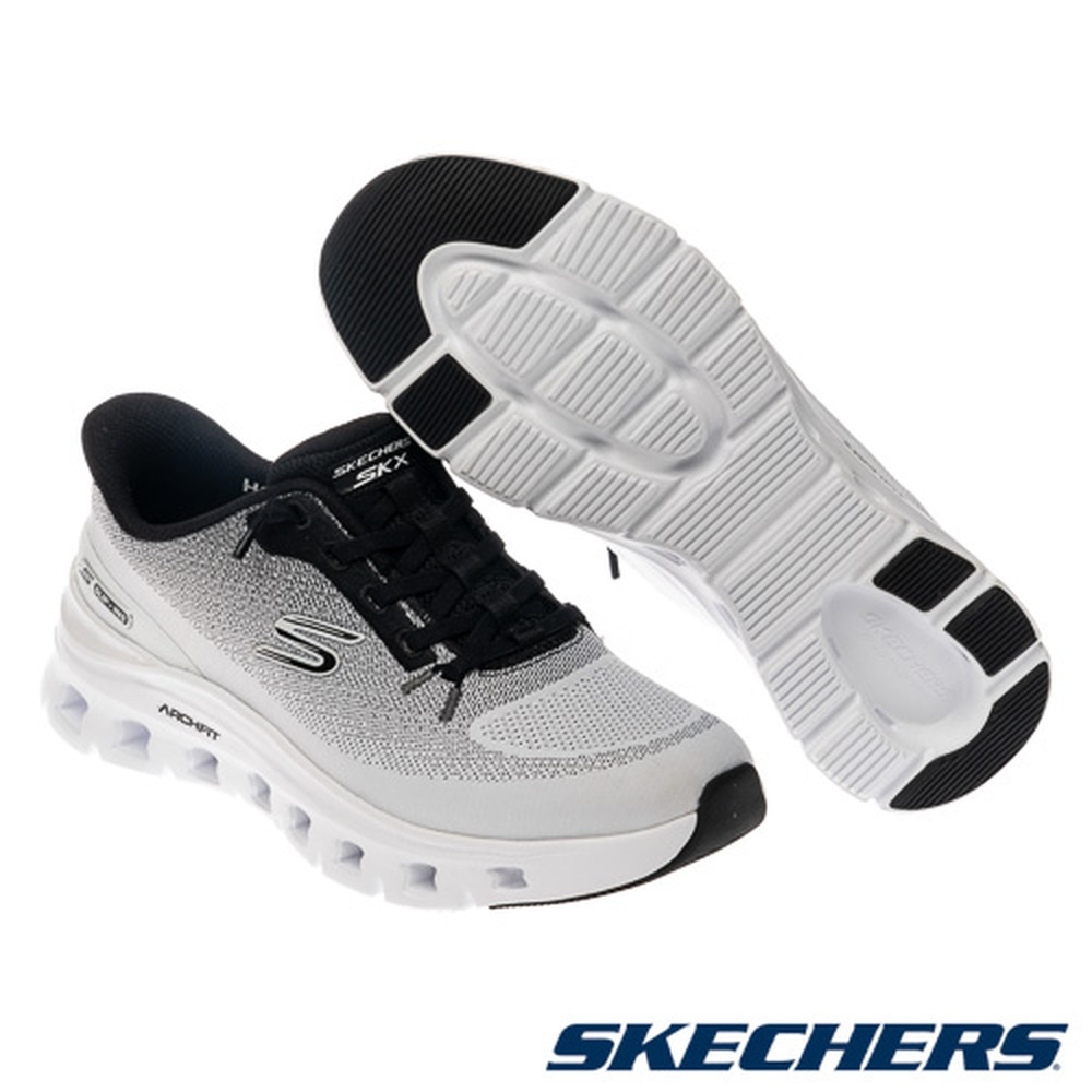 SKECHERS