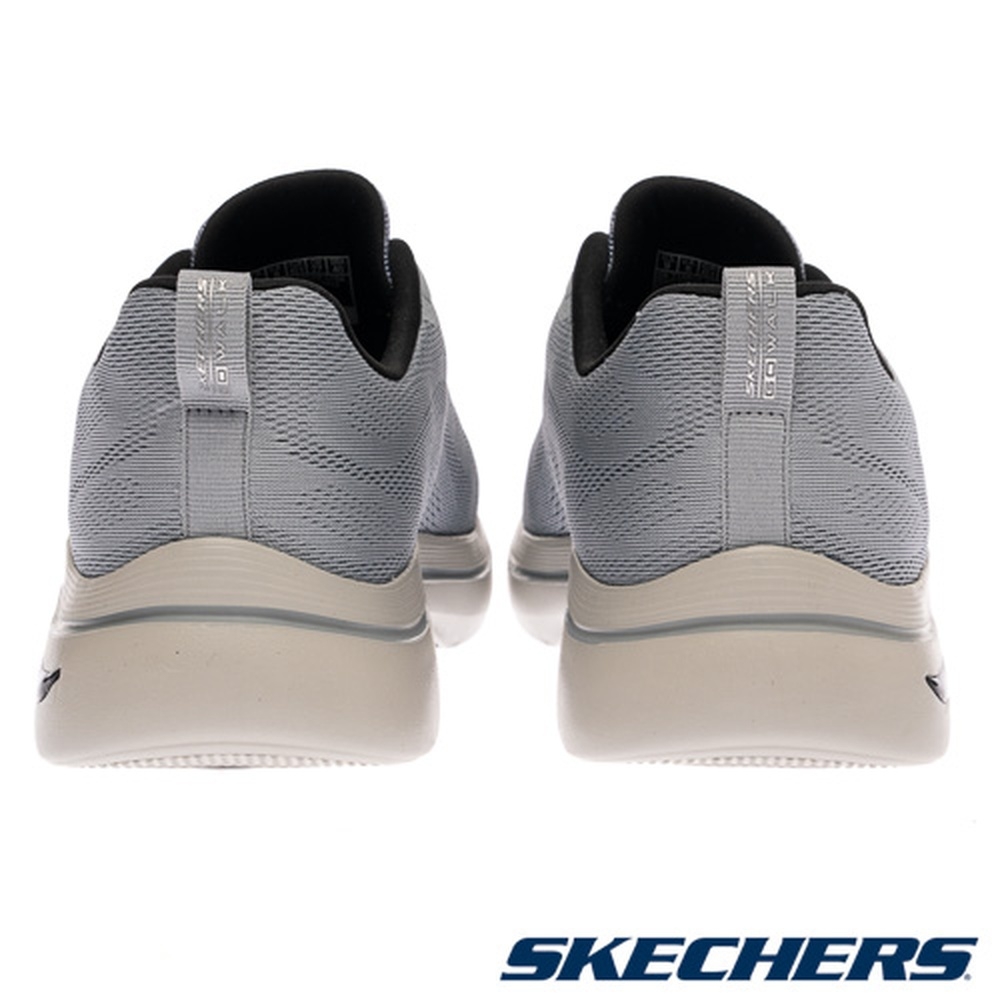 SKECHERS