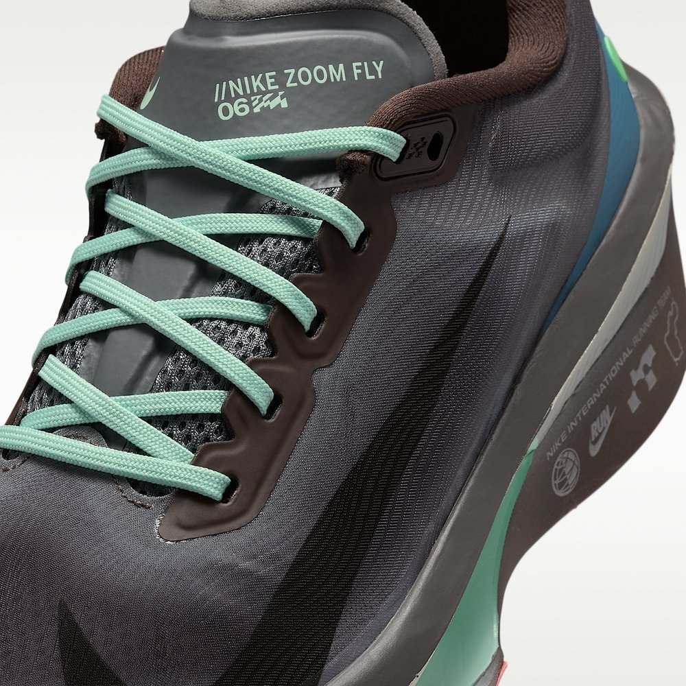 NIKE ZOOM FLYNIKE INTERNATIONAL