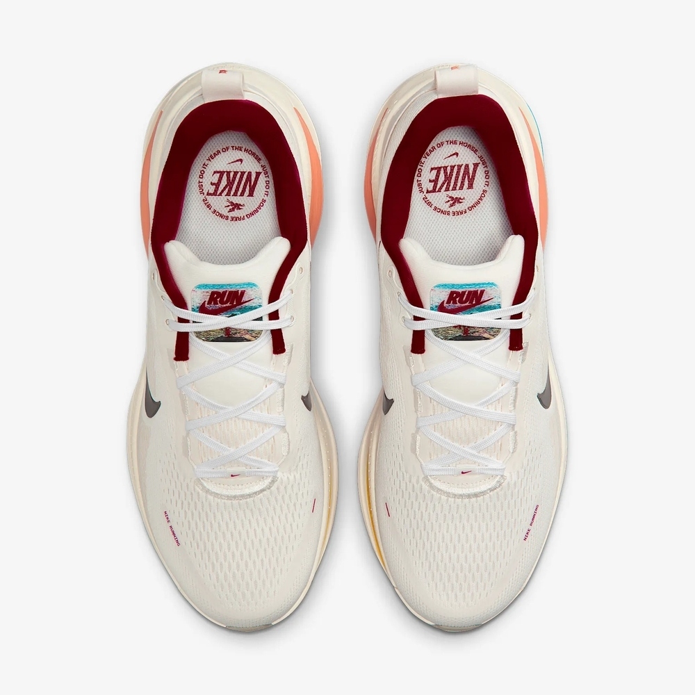 JUSSOARING FREE 1972NIKE A OF THESOARING FREENIKETHE HORSE  1972 IT YEAR OFJUST  IT YE