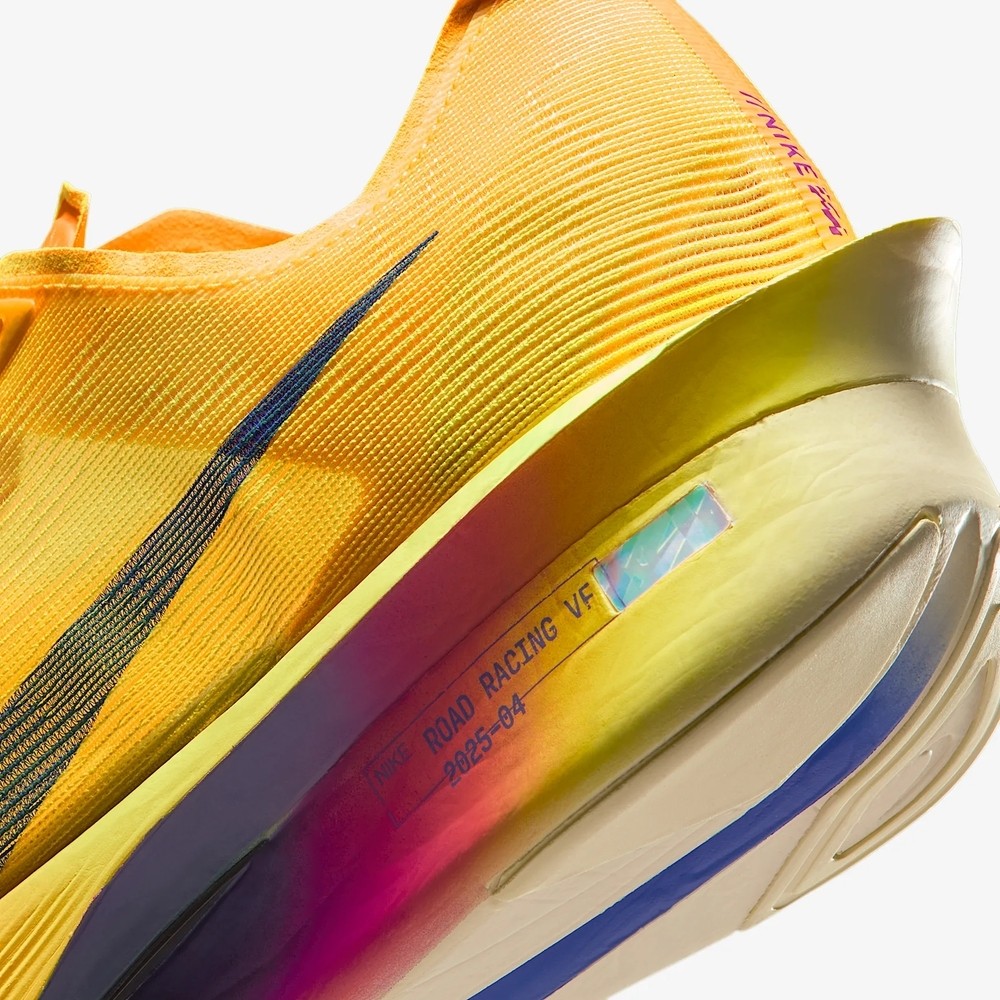 NIKEROAD RACING 2025-04