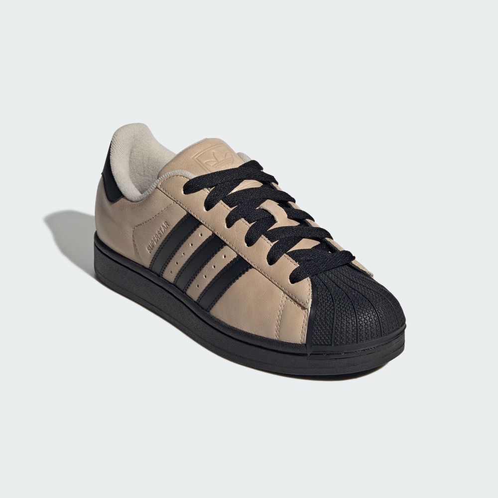 SUPERSTAR