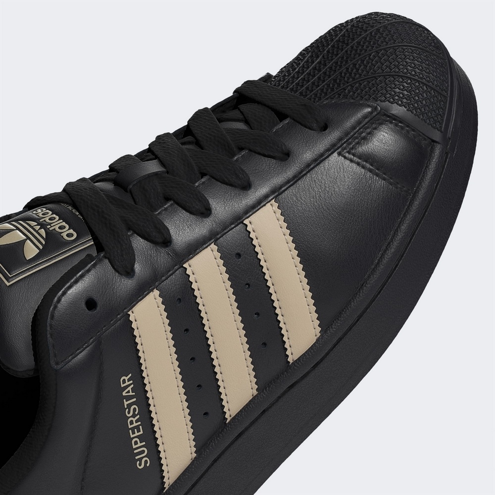 SUPERSTARadidas