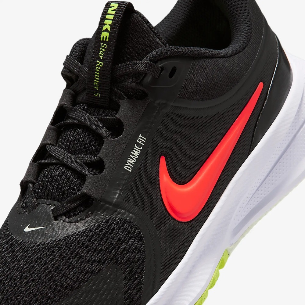 NIKE Star Runner 5DYNAMIC FIT
