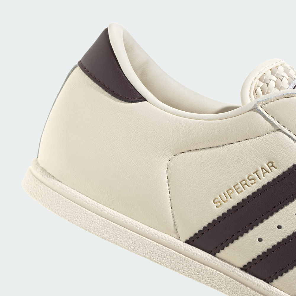 SUPERSTAR