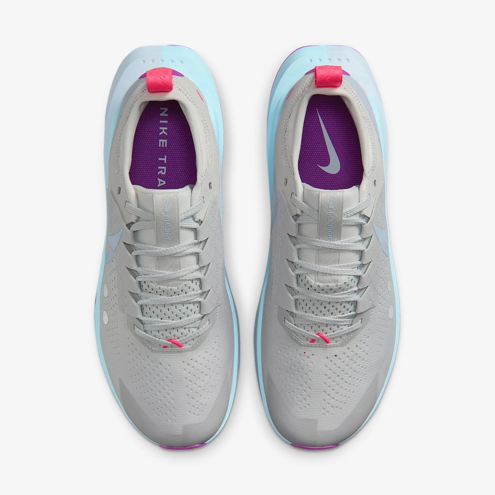 ALL NIKE TRAALL DAY