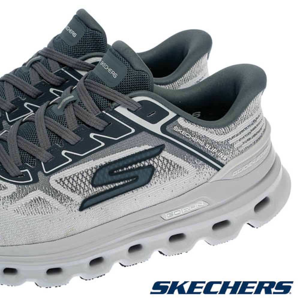 SKECHERS SLIPINSSKECHERS