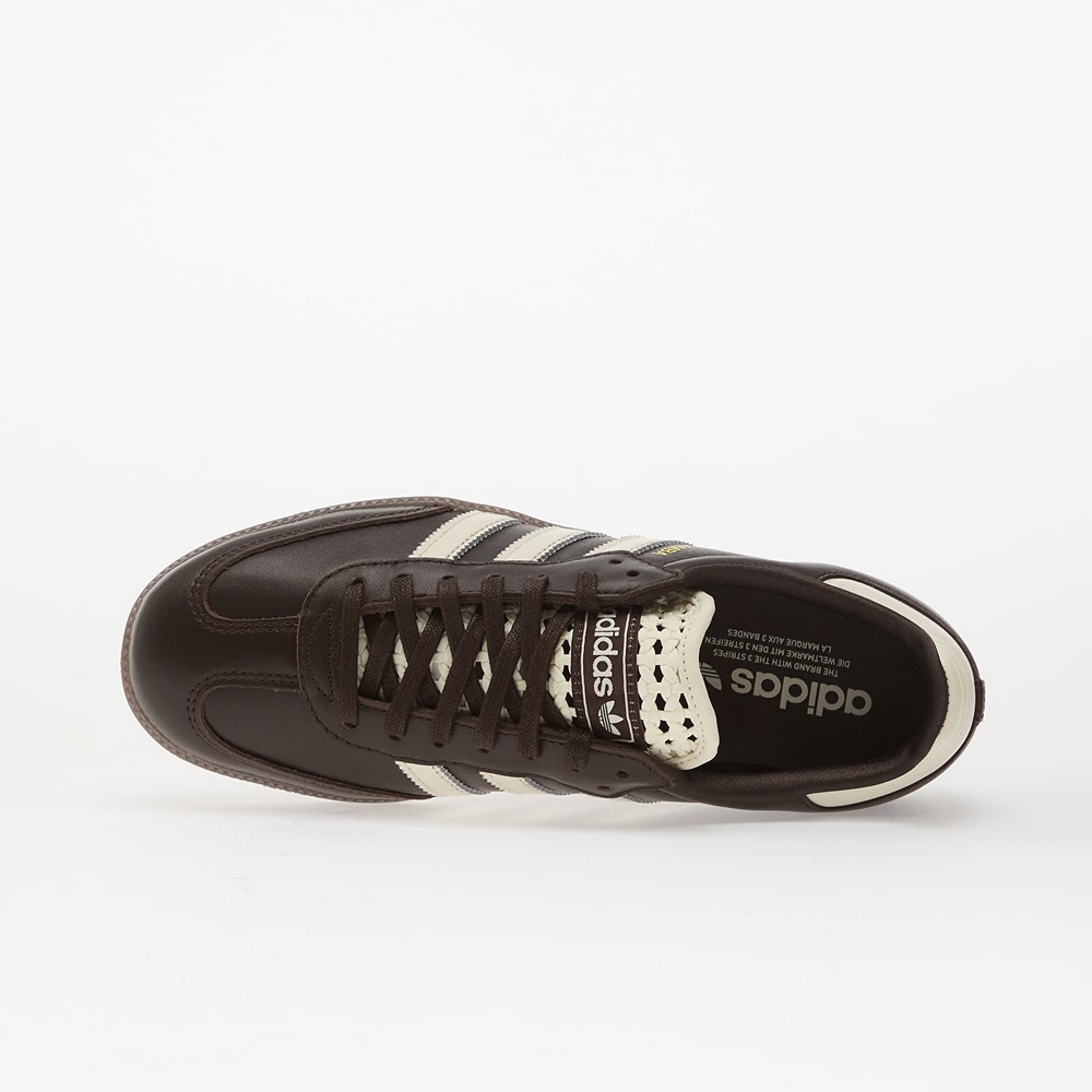 THE BRAND WITH THE  STRIPESDIE WELTMARKE MIT DEN  STREIFENLA MARQUE AUX 3 adidas