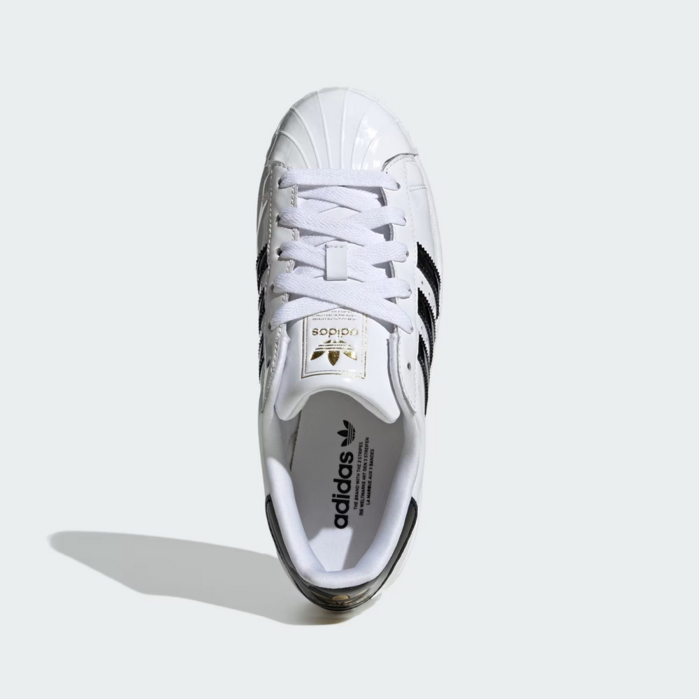 adidas      WELTMARKE  DEN