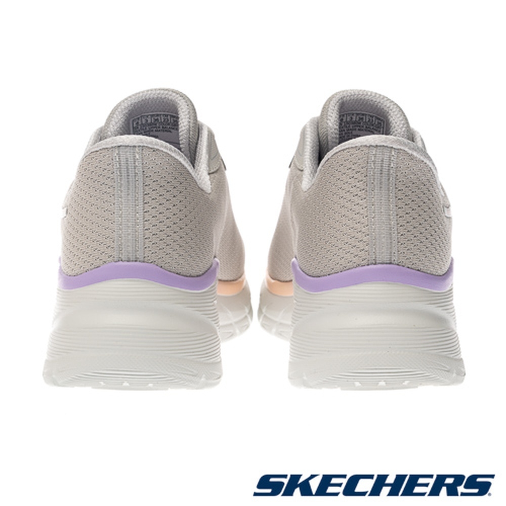 SKECHERS